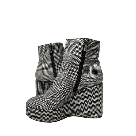 Robert Clergerie Belent Platform Y2K Bootie Black White Houndstooth Womens 38.5 - Picture 3 of 13